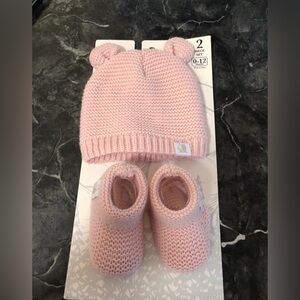 Baby girl beanie and booties set
